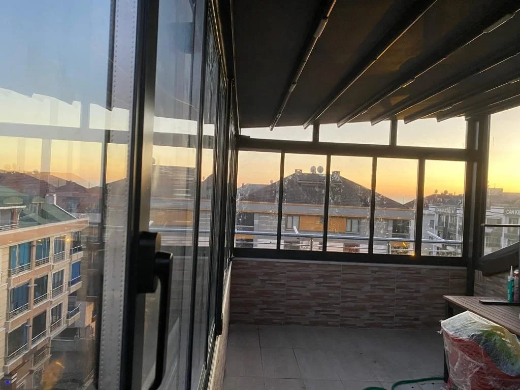 Cam Balkon Bakımı Nasıl Yapılır? 10 Altın Kural
