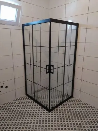 Kare duşakabin siyah profil detay