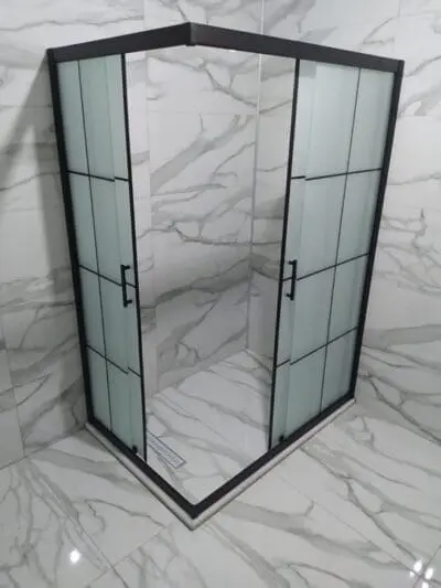 Duşakabin paslanmaz aksesuar yakın çekim